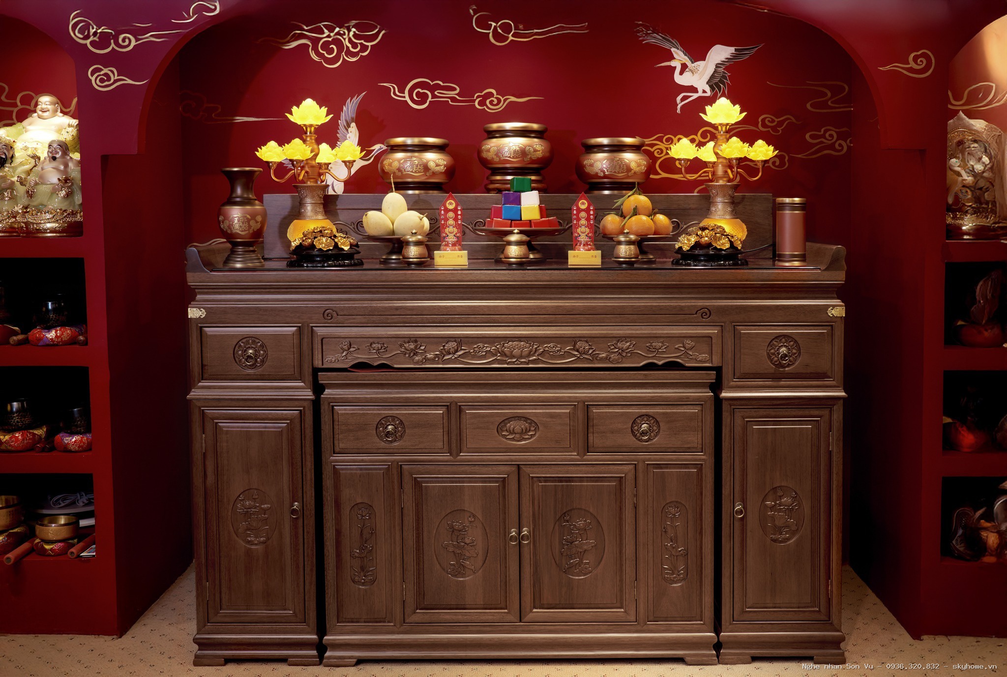 Phòng thờ chung cư nhỏ tại phòng khách - Chế tác bởi Nghệ nhân Sơn Vũ